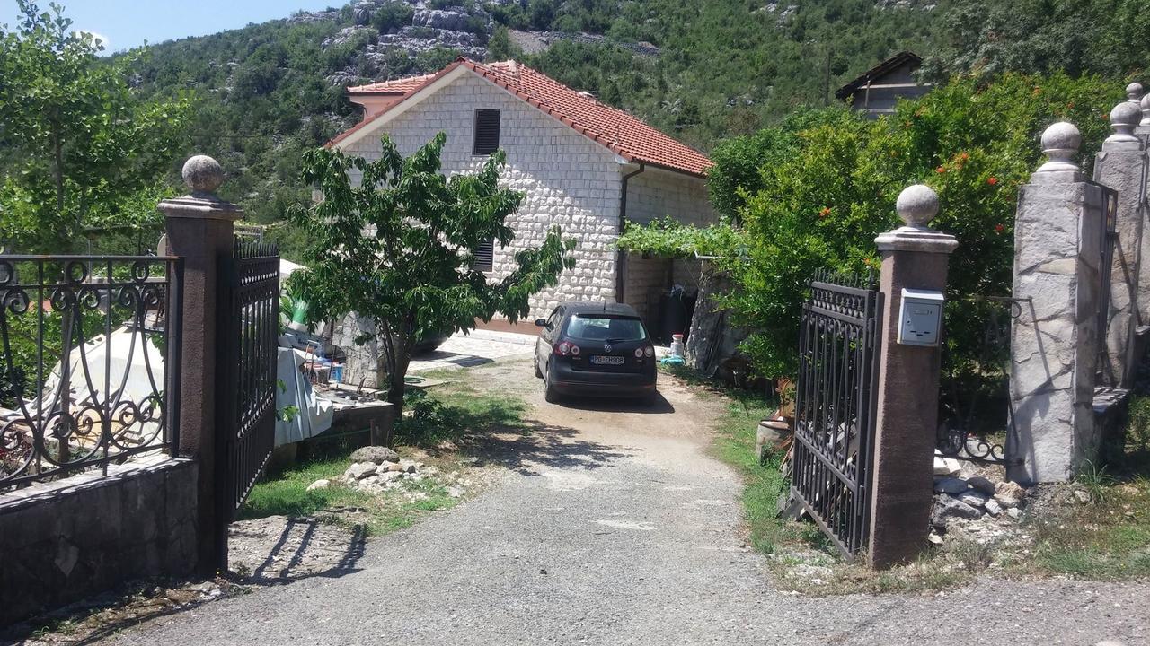 Skadar Lake - Karuc Apartments Ngoại thất bức ảnh