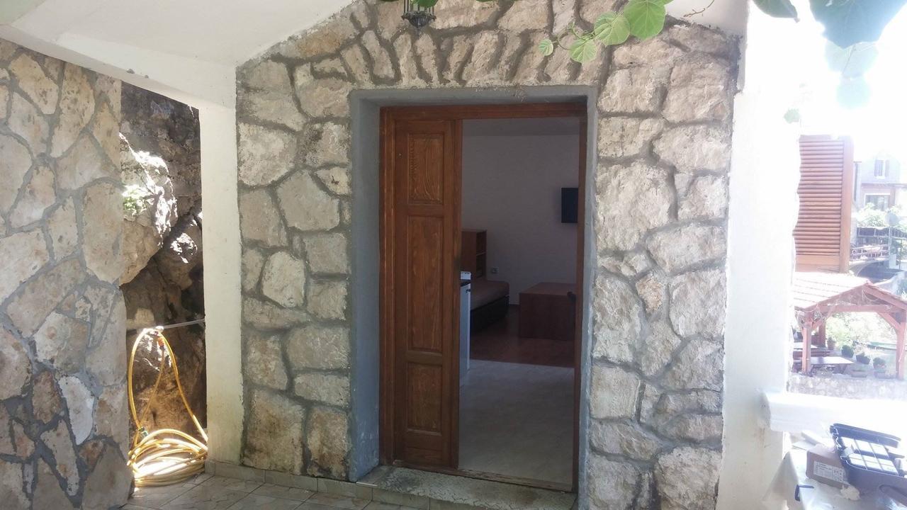 Skadar Lake - Karuc Apartments Ngoại thất bức ảnh